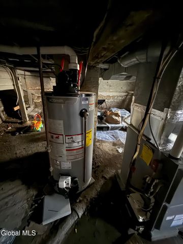 1352 7th Avenue, Watervliet, NY 12189