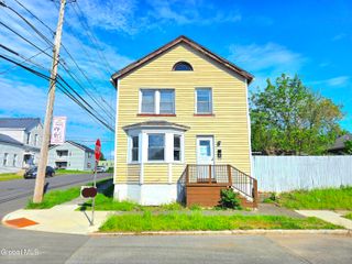 1352 7th Avenue, Watervliet, NY 12189