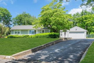 30 Richard Terrace, Red Bank, NJ 07701