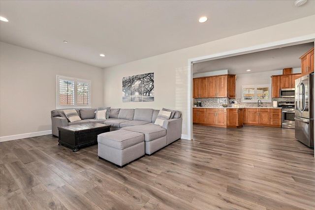 120 Campoli Drive, Morgan Hill, CA 95037