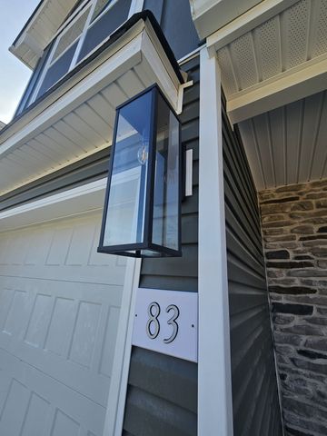 83 Charlotte Rd, Clarksville, TN 37040