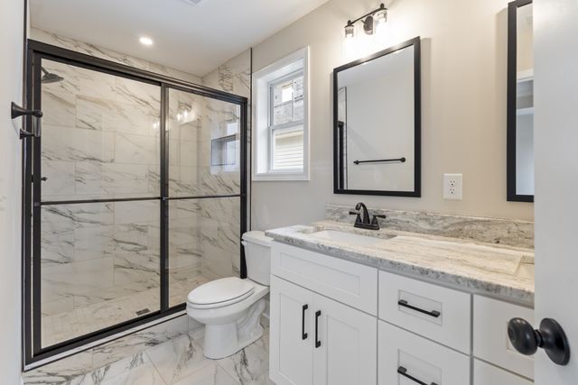 83 Charlotte Rd, Clarksville, TN 37040