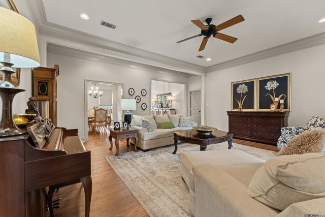 7953 Pipes Ln, Ethel, LA 70730