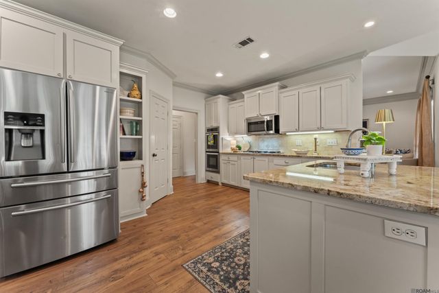 7953 Pipes Ln, Ethel, LA 70730