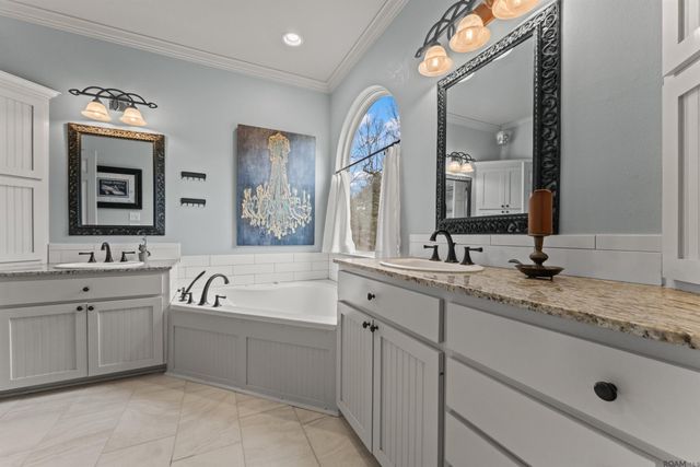 7953 Pipes Ln, Ethel, LA 70730