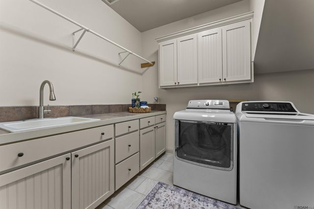 7953 Pipes Ln, Ethel, LA 70730