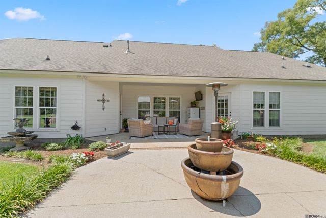 7953 Pipes Ln, Ethel, LA 70730