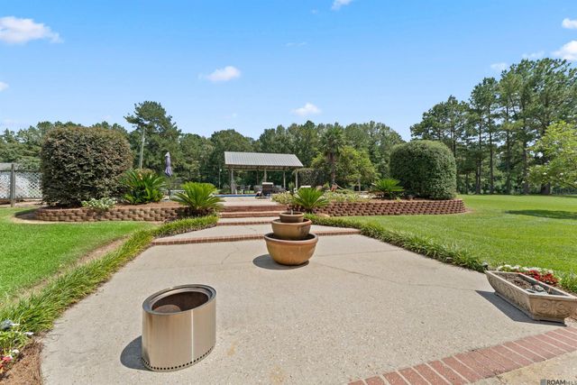 7953 Pipes Ln, Ethel, LA 70730