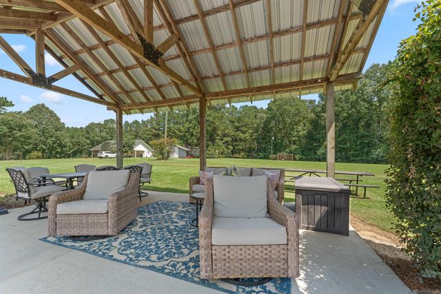 7953 Pipes Ln, Ethel, LA 70730