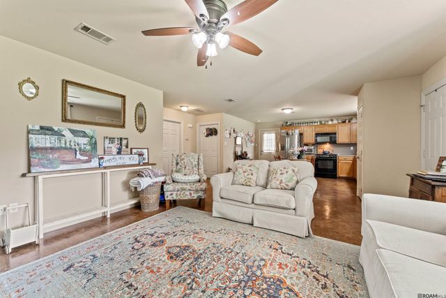 7953 Pipes Ln, Ethel, LA 70730