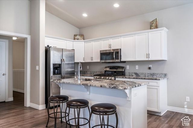 1427 S MOUNTAIN VIEW CT, Woods Cross, UT 84087