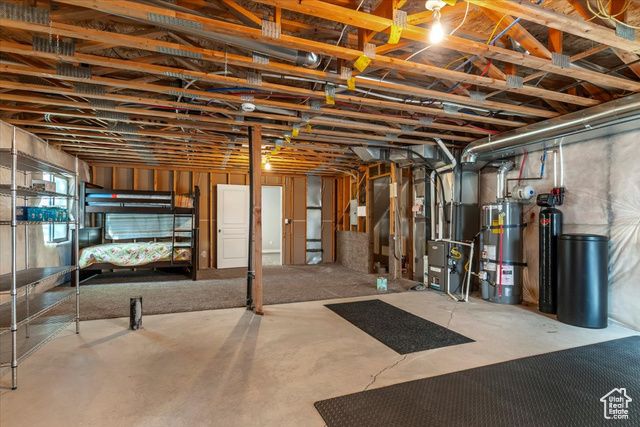 1427 S MOUNTAIN VIEW CT, Woods Cross, UT 84087
