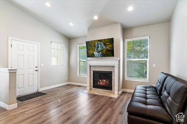 1427 S MOUNTAIN VIEW CT, Woods Cross, UT 84087