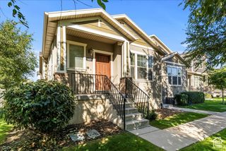 1427 S MOUNTAIN VIEW CT, Woods Cross, UT 84087