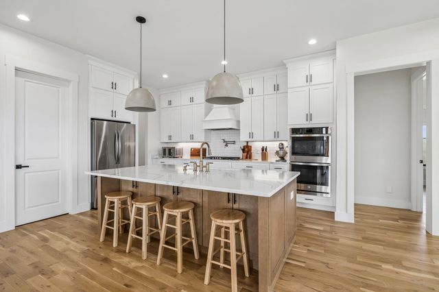 225 Boat Dock Rd, Hartsville, TN 37074