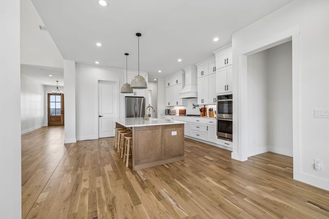 225 Boat Dock Rd, Hartsville, TN 37074