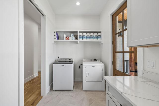 225 Boat Dock Rd, Hartsville, TN 37074