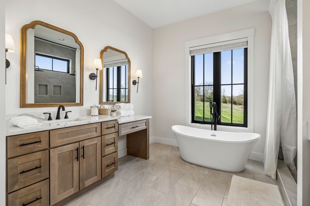 225 Boat Dock Rd, Hartsville, TN 37074