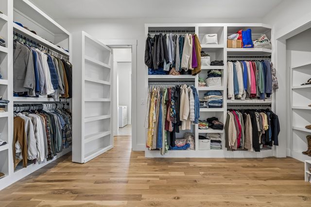 225 Boat Dock Rd, Hartsville, TN 37074