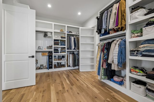 225 Boat Dock Rd, Hartsville, TN 37074