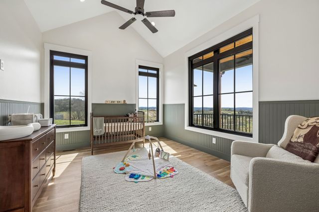 225 Boat Dock Rd, Hartsville, TN 37074