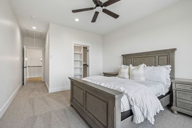 225 Boat Dock Rd, Hartsville, TN 37074