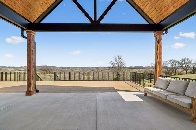 225 Boat Dock Rd, Hartsville, TN 37074