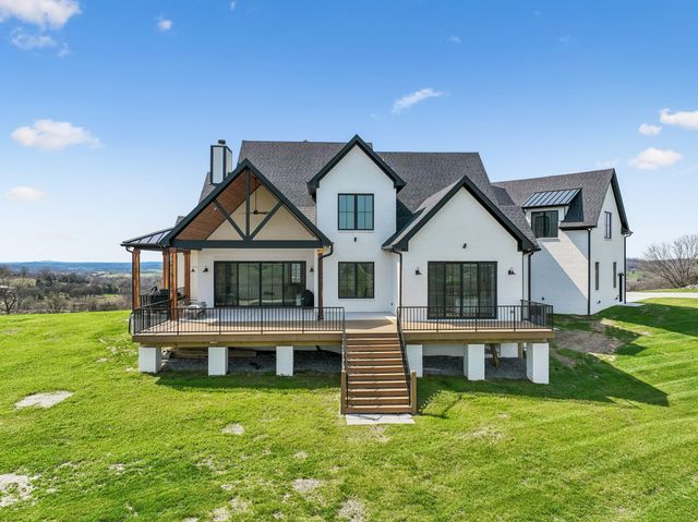 225 Boat Dock Rd, Hartsville, TN 37074