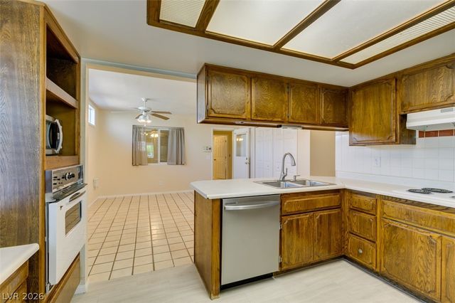 5 Mallory Street, Henderson, NV 89015