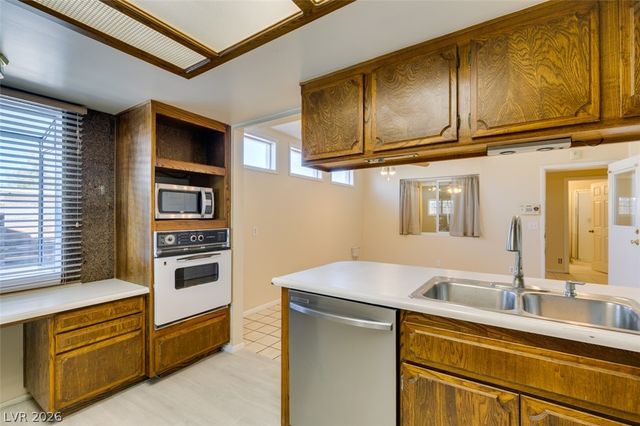 5 Mallory Street, Henderson, NV 89015