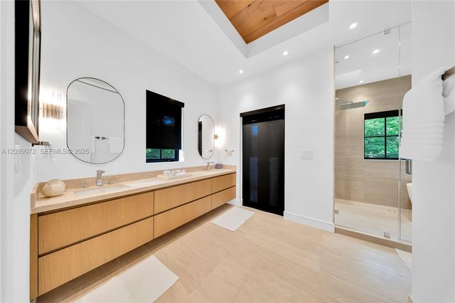 5111 Alhambra Cir, Coral Gables, FL 33146