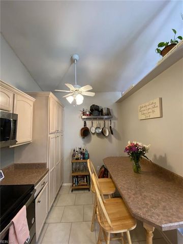 809 Dora CT, Virginia Beach, VA 23462