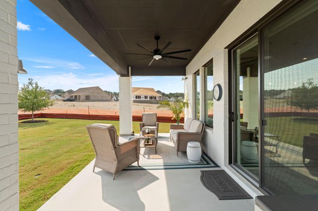 705 Castillo BND, Liberty Hill, TX 78642