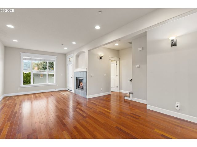 9408 Se CAUSEY Ave Se, Happy Valley, OR 97086