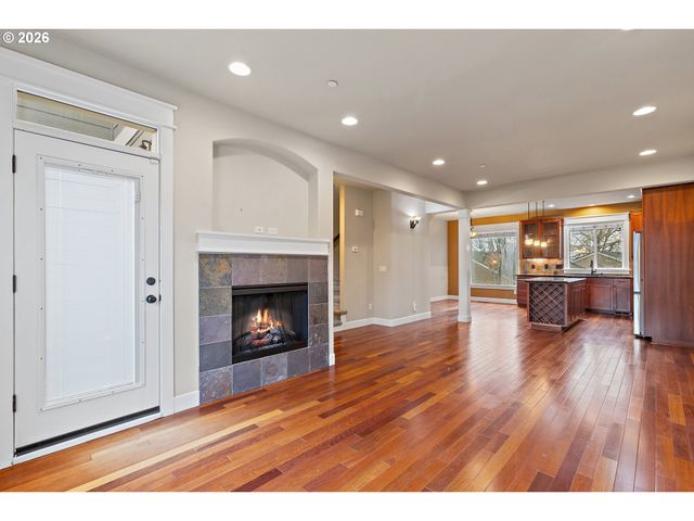 9408 Se CAUSEY Ave Se, Happy Valley, OR 97086