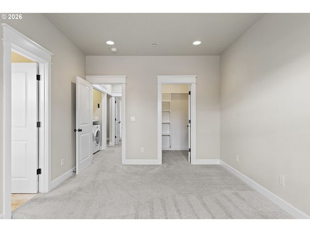 9408 Se CAUSEY Ave Se, Happy Valley, OR 97086