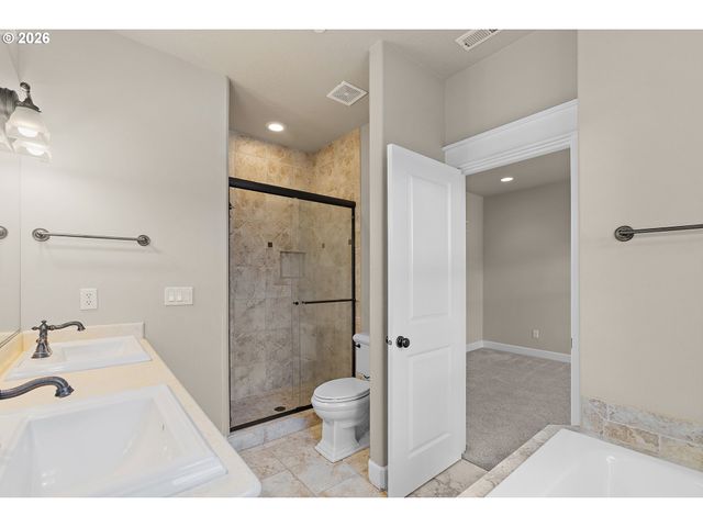 9408 Se CAUSEY Ave Se, Happy Valley, OR 97086