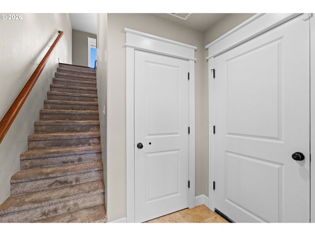 9408 Se CAUSEY Ave Se, Happy Valley, OR 97086