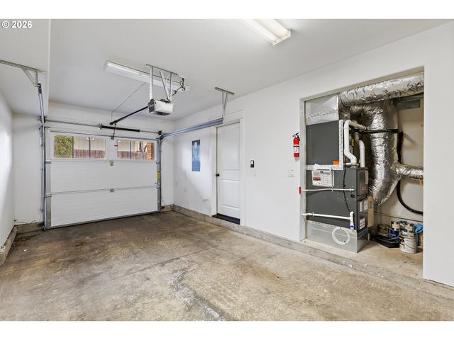 9408 Se CAUSEY Ave Se, Happy Valley, OR 97086