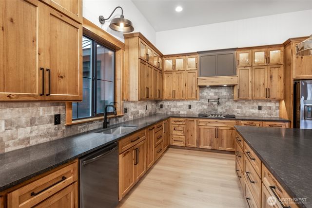 110 Bitterroot Lane, Ronald, WA 98940