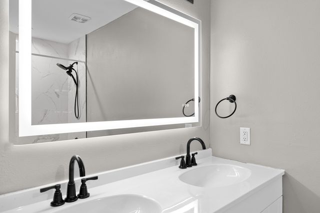 5 NE Bedford Place, Fort Walton Beach, FL 32547