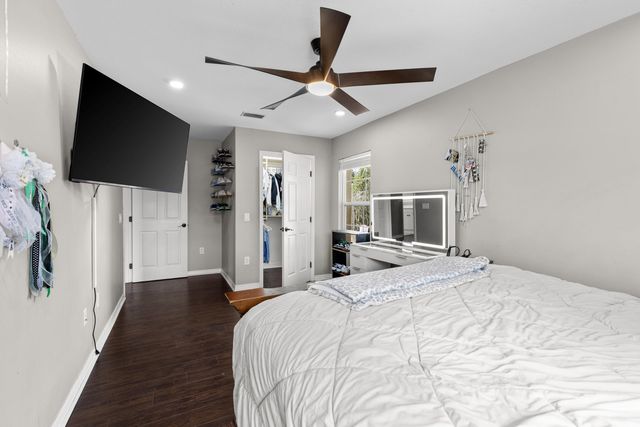 5 NE Bedford Place, Fort Walton Beach, FL 32547