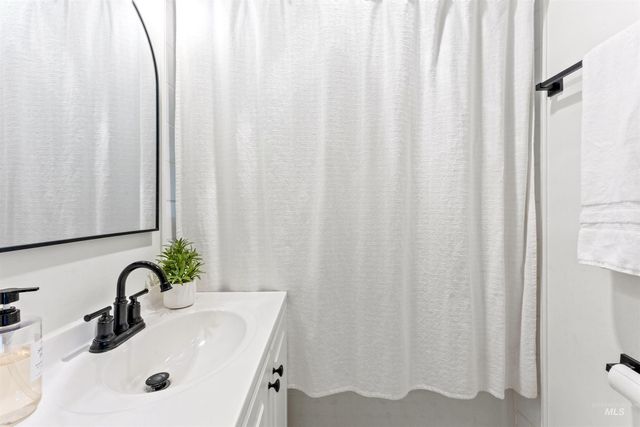 3204 W Rose Hill St, Boise, ID 83705