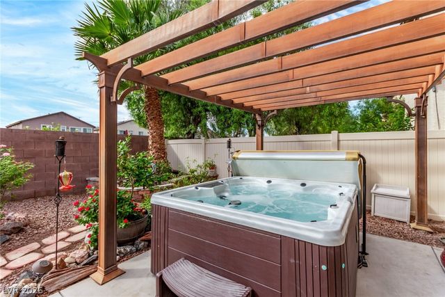 2109 Red Gate Avenue, North Las Vegas, NV 89081