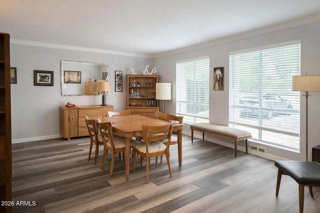 1132 E VILLAGE CIRCLE Drive, Phoenix, AZ 85022