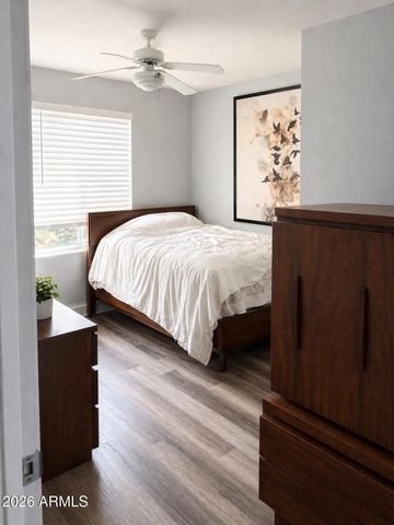 1132 E VILLAGE CIRCLE Drive, Phoenix, AZ 85022