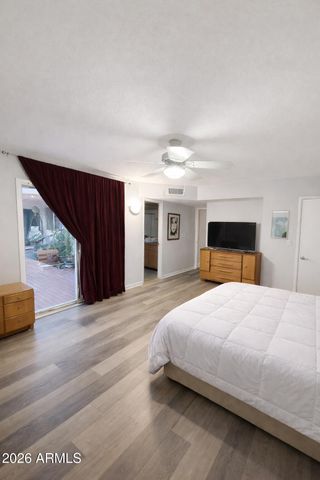 1132 E VILLAGE CIRCLE Drive, Phoenix, AZ 85022