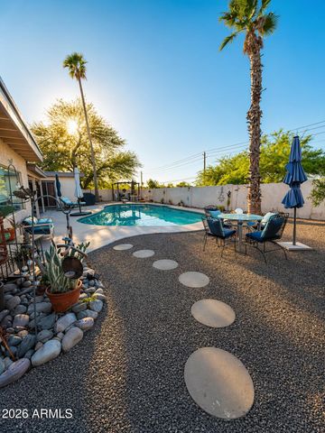 1132 E VILLAGE CIRCLE Drive, Phoenix, AZ 85022