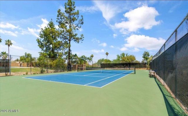 1132 E VILLAGE CIRCLE Drive, Phoenix, AZ 85022