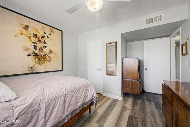 1132 E VILLAGE CIRCLE Drive, Phoenix, AZ 85022